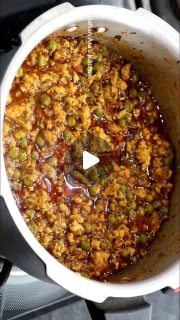 Jahan Ara Begum on Instagram: "Chicken Keema Curry | Matar Keema In Pressure Cooker | Keema Curry | Chicken Keema Masala Recipe
@jahanaraskitchen #jahanaraskitchen 
#reels #reelsinstagram" Chicken Keema Recipe, Keema Curry Recipe, Keema Curry, Keema Recipe, Chicken Keema, Keema Recipes, Masala Recipe, Veg Recipes, Curry Chicken