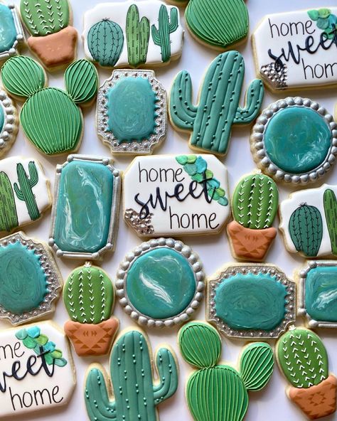 Turquoise Cookies Decorated, Aztec Cookies Decorated, Western Sugar Cookies, Cactus Cookies, Cow Cookies, 12th Birthday Cake, Rusting Wedding, 12 Birthday, Royal Iced Cookies