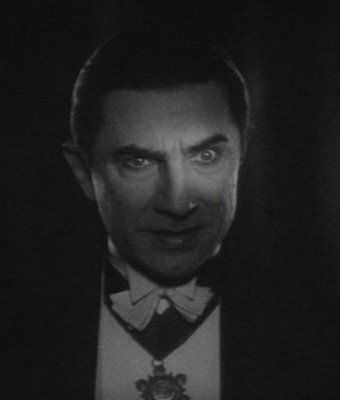 Horror Films List, Dracula Film, Best Halloween Movies, Halloween Film, Bela Lugosi, Septième Art, Count Dracula, Vampires And Werewolves, Famous Monsters