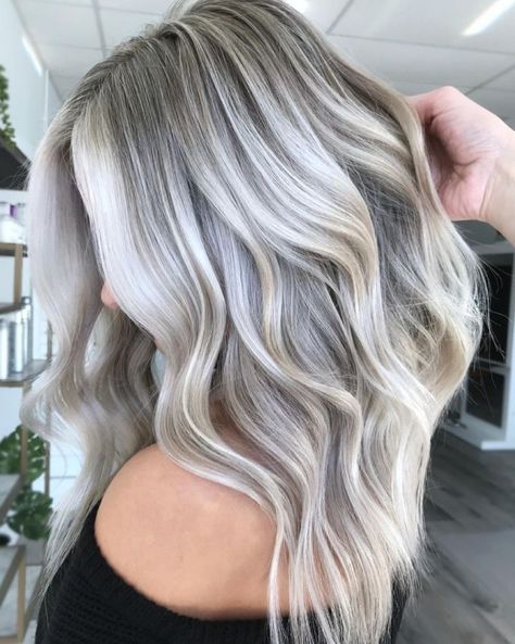 Icy Blonde Highlights With Money Piece, Ash And Platinum Blonde Highlights, Gray Highlights On Blonde Hair, Grey Highlights On Blonde Hair, Ash Blonde With Shadow Root, Ash Blonde Hair With Lowlights, Ashy Silver Hair, Icy Grey Blonde Hair, Light Ashy Blonde Hair