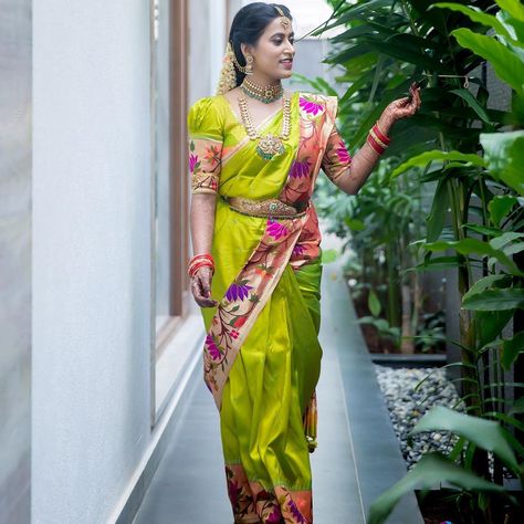 AABUSHAN JEWELLERY on Instagram: “Real bride @ramithamallidi19 charming in her attire adorning Aabushan jewellery. ———————————————————- Bride: @ramithamallidi19…” Paithani Saree Traditional Look, Aabushan Jewellery, Party Wear Long Gowns, Silk Saree Blouse Designs Patterns, Lehenga Style Saree, Lace Blouse Design, Saree Hairstyles, Blouse Designs High Neck, Pattu Saree Blouse Designs