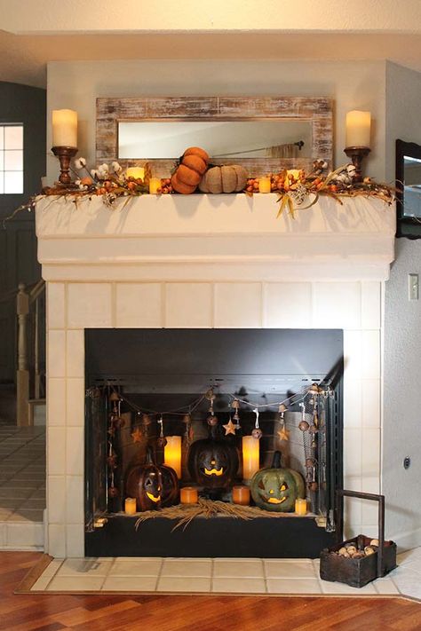 Inside Fireplace, Home Depot Apron, Chimney Decor, Fireplace Decor Ideas, Fall Fireplace Decor, Halloween Fireplace, Fall Mantle Decor, Fall Fireplace, Adornos Halloween