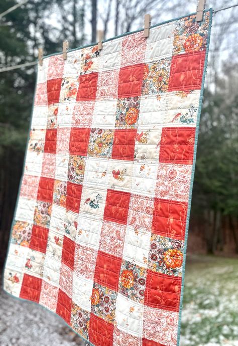 Hand Stiching Quilts, Grandma Quilt Pattern, Square Pattern Quilt, Windmill Quilt Patterns Free, Buffalo Plaid Quilt Pattern, Quilts For Guys, Grey Quilts Ideas, First Quilt Project, Easy Quilts For Beginners Free Pattern