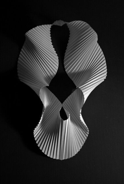 Richard Sweeney, Paper Architecture, Folded Paper, Black N White Images, Kirigami, Paper Sculpture, Abstract Sculpture, Op Art, White Art