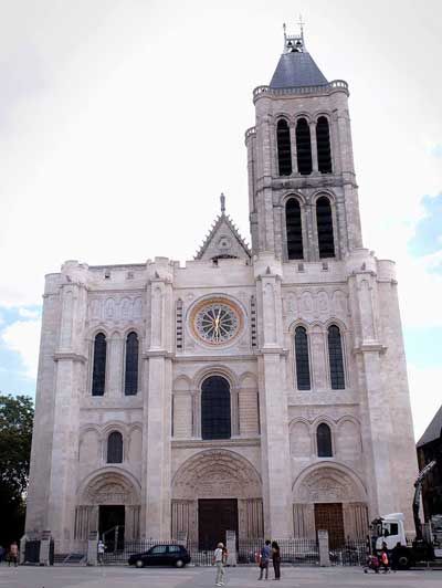 Basilica of St Denis Basilica Of St Denis, Interior Design History, Interior Design Classes, St Denis, Cathedral Basilica, Model Town, Great Men, Gothic Cathedral, Cathedral Church