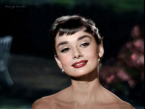 Audrey Hepburn - colorized still from "Sabrina" (1954) ~ I love this! So pretty! Emotional Eyes, Sabrina 1954, Aubrey Hepburn, Audrey Hepburn Photos, Audrey Hepburn Style, Hepburn Style, Red Lipstick, 인물 사진, Classic Beauty