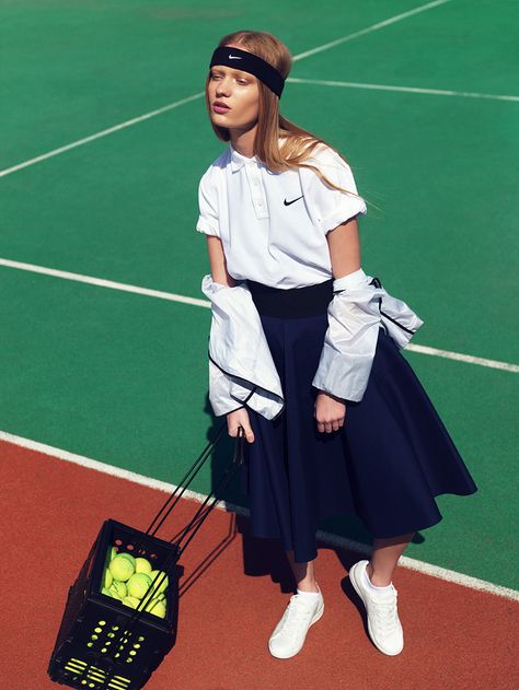 Showcase and discover creative work on the world's leading online platform for creative industries. Nike Editorial, Tennis Outfit Cute, Sport Editorial, Poses Modelo, Sports Fashion Editorial, Fashion Layout, Oufits Casual, Photographie Inspo, Tennis Fashion