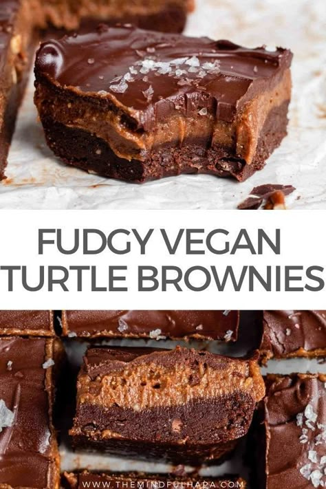 A no-bake brownie base gets topped with a chocolate turtle caramel and finished with a silky layer of homemade ganache. Vegan Squares, Homemade Ganache, Deserturi Raw Vegan, Caramel Cheesecake Recipes, Chocolate Turtle, Turtle Brownies, Date Caramel, Raw Brownies, Vegan Brownies