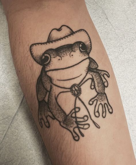 Frog In A Cowboy Hat, Cowboy Hat Drawing, Cowboy Hat Tattoo, Chicken Tattoo, Hat Tattoo, Arm Sleeve Tattoos For Women, Cow Tattoo, Cowboy Tattoos, Tattoo Apprenticeship