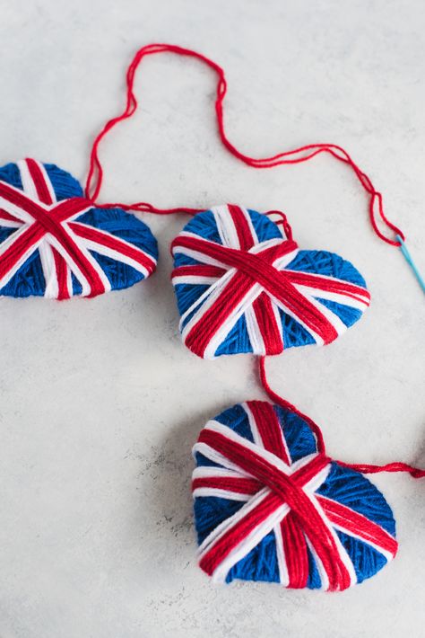 Union Jack Decorations, England Classroom Decoration, England Crafts For Kids, Jubilee Craft, Coronation Crafts, Jubilee Crafts, England Crafts, Coronation Decorations, British Crafts