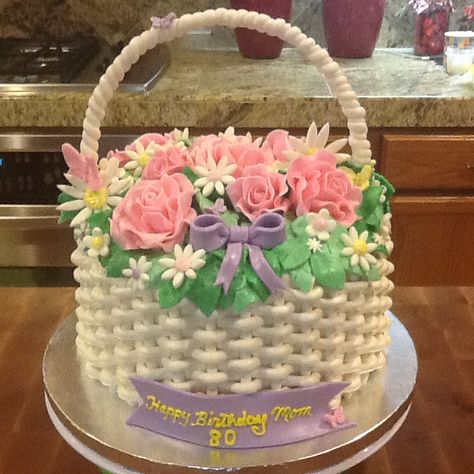 Basket Of Flowers Cake, Basket Cakes, Easter Themed Cakes, Basket Weave Cake, Flower Basket Cake, Cake Basket, Basket Cake, Decorações Com Comidas, Cake Decorating Piping