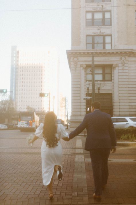 Experience the magic of a city elopement in Houston, TX at the 1910 courthouse in downtown Houston. Perfect for couples who want to frolic around the city with a modern, vintage twist to their photos. All captured by a Houston wedding photographer. Don't wait to book your photographer and start planning your city elopement! Houston Elopement, Courthouse Ceremony, Dreamy Romance, City Wedding Photos, Courthouse Elopement, City Elopement, Houston City, Downtown Houston, Houston Wedding Photographer