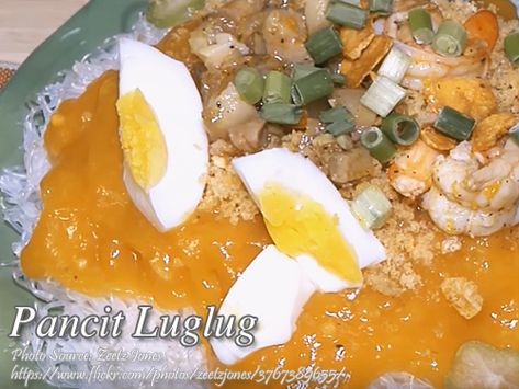 Pancit Luglug Recipe | Panlasang Pinoy Meat Recipes Pancit Luglug, Lechon Paksiw, Chicken Recipes Filipino, Lechon Paksiw Recipe, Phillipino Food, Philippine Recipes, Filipino Pork Recipes, Gizzards Recipe, Lutong Pinoy