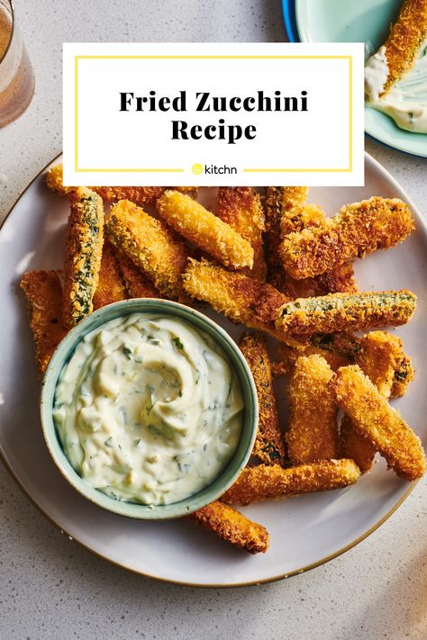 This vegetarian recipe for pan-fried breaded zucchini spears is the perfect summer appetizer. Fried Zucchini Recipes, Zucchini Fries, Summer Appetizer, Zucchini Bread, Peanut Free, Red Meat, Easy Appetizer Recipes, Zucchini Recipes, Meat Free