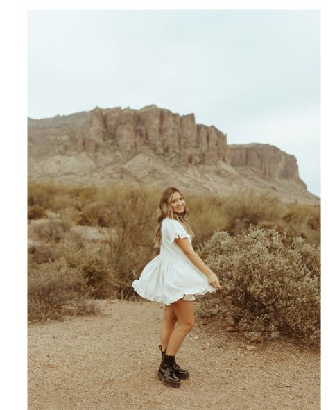 Desert Senior Pictures, Arizona Senior Pictures, College Grad Photos, Graduation Pic Ideas, Desert Photoshoot, College Senior Pictures, Desert Botanical Garden, College Senior, Graduation Photoshoot