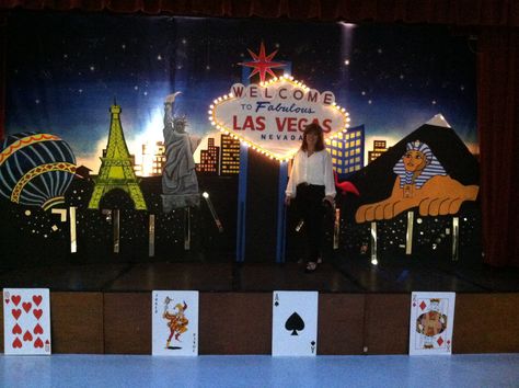 Las Vegas Theme Stage Las Vegas Homecoming Theme, Vegas Dance Theme, Vegas Homecoming Theme, Hoco Floats, Homecoming 2024, Graduation Dance, Las Vegas Theme, Homecoming Floats, Vegas Theme Party