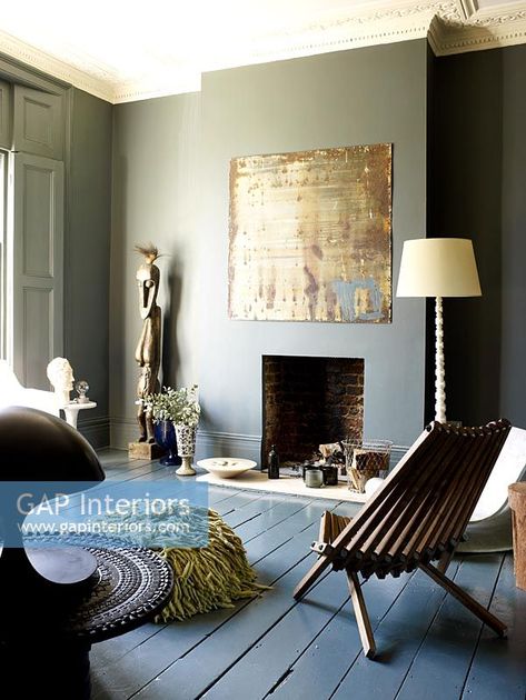 Grey living room with painted walls and floorboards Grey Painted Floor, Painted Floorboards, Interior Design Color Schemes, Grey Living Room, Colorful Interior Design, Painted Floor, Luxury Living Room Design, Flooring Inspiration, Painted Walls