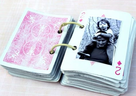 Romantic Scrapbook, Mini Photo Books, Hp Sprocket, Unique Scrapbooks, Astuces Diy, Creative Scrapbook, Foto Tips, Memory Scrapbook, Mini Photo