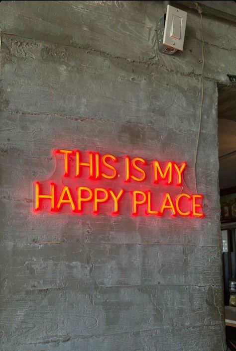 Neon Signs Quotes, Neon Quotes, Salon Suites, Beauty Salon Decor, Salon Interior Design, Salon Decor, Decor Home Living Room, Studio Decor, Sign Quotes