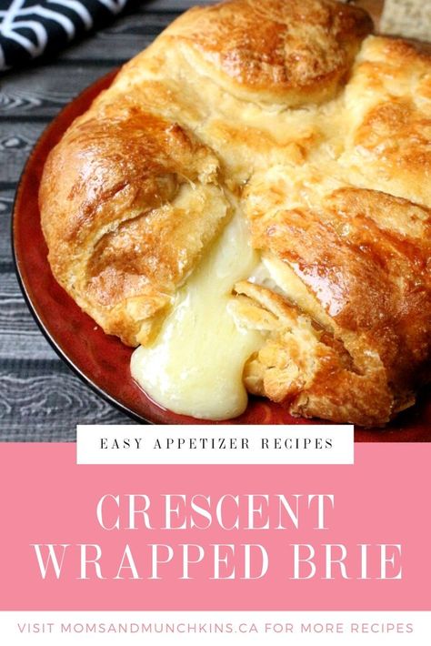 Brie And Croissant Appetizer, Cresent Roll Brie Recipes, Crescent Baked Brie, Baked Brie In Crescent Dough, Crescent Ring Appetizers, Baked Brie Pillsbury Crescent Rolls, Brie Wrapped In Crescent Rolls, Crescent Wrapped Brie, Brie And Crescent Rolls