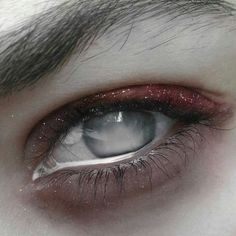 Stars | What Do Your Eyes Hold? - Quiz An Eye, The Eye, Your Eyes, A Woman, The Story, Glitter, Silver, Red, White