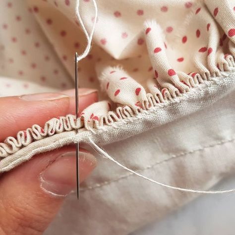 Ruth Watkin ✂ on Instagram: "In my humble opinion, before the sewing machine came along, we attached our skirts and bodices together in much more pleasing ways. This is one of them. The skirt seam allowance (on top) is folded back onto the skirt rather than into the waistband (bottom). Making the waistband much less bulky, because the bulk is moved to the skirt. It's a lovely original technique for anyone out there #historybounding I wrote an article on several different hand joining methods Hand Sewing Aesthetic, Aesthetic Countryside, Cartridge Pleats, Sewing Aesthetic, History Bounding, Heirloom Sewing, Antique Dress, Tree Farm, Needle Work