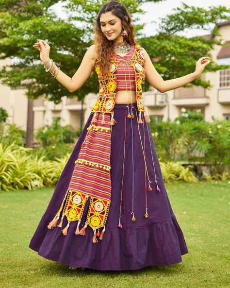 Colourful Skirt, Navratri 2024, Garba Dress, Navratri Dress, Lehenga Designs Simple, Colorful Skirts, Fancy Sarees Party Wear, Stylish Wedding Dresses, Fancy Kurti