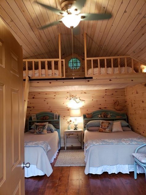 Tiny Home With Bunk Beds, Sleep Cabin Ideas, One Room Guest House, She Shed Bunk House, Shed Loft Bedroom, Guest House Shed Interior, Shed Bunkhouse Ideas, Guest Cabin Ideas, Cottage Bunkie Ideas