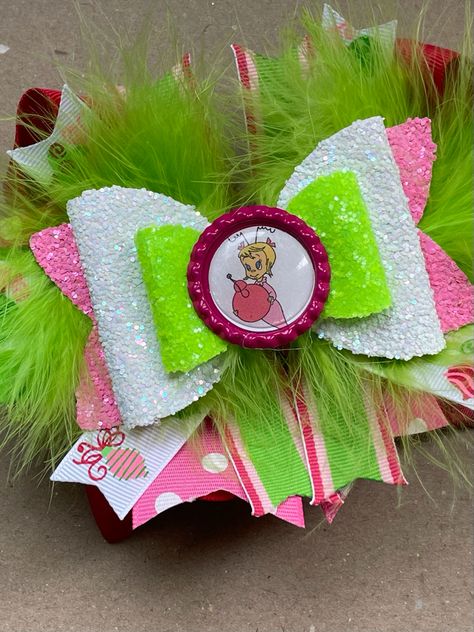 Grosgrain ribbon, marabou, bottle cap Cindy Lou Decorations, Cindy Lou Who Bedroom, Cindy Lou Who Party, Pink Grinch Party, Cindy Lou Who Birthday Party, Cindy Lou Grinch, Cricut Phone, Whoville Party, Cindy Lou Hoo