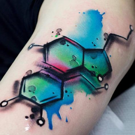 Dna Tattoo, Molecule Tattoo, Colorful Tattoo, Uv Tattoo, Tattoo Magazine, Muster Tattoos, Alien Tattoo, Watercolor Tattoos, Geniale Tattoos