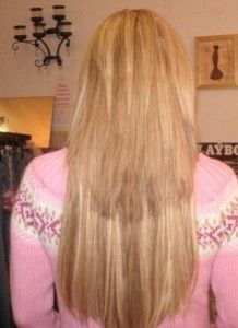 Good example of how to not have your extensions look ... if i got them them this would be my luck lol Bad Hair Extensions, Hairstylist Humor, Bonded Hair Extensions, Hair Extensions For Short Hair, Hair Quotes, Mega Hair, Tape In Hair Extensions, Clip Hair, Look Here