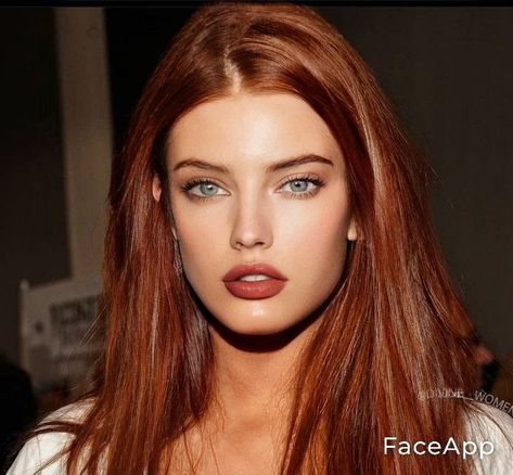 Copper Hair Looks, Auburn Hair Model, Auburn Haor, Makeup For Copper Hair Green Eyes, Auburn Hair Olive Skin, Blond To Red Hair, Copper Hair Olive Skin Tone, Red Hair Warm Skin Tone, Copper Hair Pale Skin