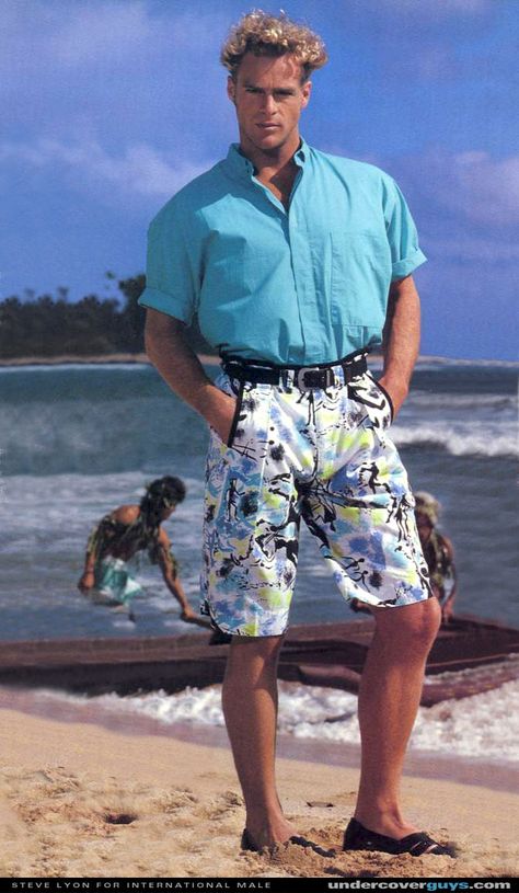 Steve Lyon at the beach for International Male 80s Beach Fashion Men, 80s Beach Fashion, 70s Outfits Men, 90s Men Fashion, Spooky Island, Brazil Men, 80s Preppy, 80s Inspired Outfits, 80s Fashion Men