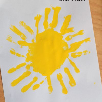 Fun handprint sun art piece for preschoolers AD Sun Art For Kindergarten, Weather Crafts For Infants, June Handprint Art, Weather Art For Toddlers, Sun Activities Preschool, Sun Crafts For Preschoolers, Handprint Sun, Sun Craft, Weather Activities Preschool