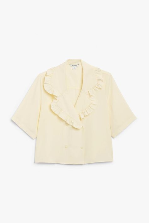 Ny Outfits, Big Collar, Soft Yellow, Yellow Shirts, Striped Long Sleeve Shirt, Wrap Blouse, Collar Blouse, Shirts Blouses, Oversized Shirt