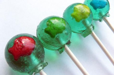 fish bowl lollipops via Foodista Custom Lollipops, Pastel Cupcakes, Cute Fish, Mint Chocolate Chips, Sweet Tarts, Fish Bowl, Mint Chocolate, Aquarium Fish, Cute Food