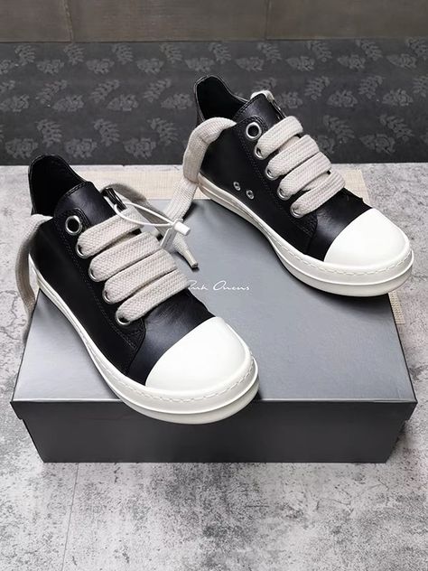 Low Rick Owens Outfits, Rick Owens Low Sneakers Outfit, Low Rick Owens, Low Sneakers Outfit, Rick Owens Low, Rick Owens Jumbo Lace, Rick Owens Chunky Laces, Rick Owen Outfit, Rick Owens Converse