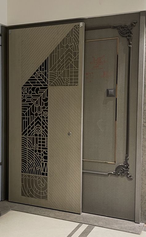 Ms Jali Door Design Modern, Door With Safety Door, Main Entrance Design, Foyer Door, Modern Door Design, Jali Door, Safety Doors, Building Construction Materials, Door Pattern