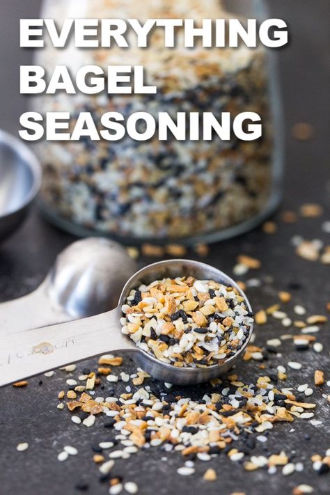 Homemade Everything But the Bagel Seasoning | Six Sisters' Stuff Here’s the blend of amazing spices and seasonings in our copycat Everything Bagel Seasoning! Pretty simple! #everythingbagel #seasoning Bagel Seasoning Recipe, Homemade Everything, Delicious Salmon Recipes, Everything Bagel Seasoning, Dry Mixes, Homemade Mixes, Favorite Recipes Chicken, Seasoning Recipe, Bagel Seasoning