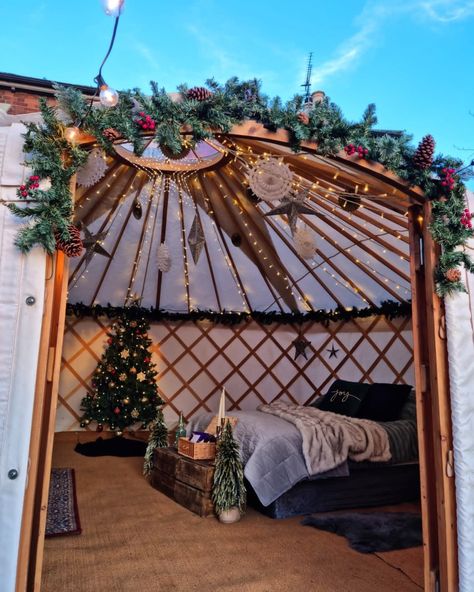 Would you stay in this gorgeous yurt over Christmas? We set up this bespoke package for a Christmas stay cation. Complete with Christmas tree, cosy fur covered bed, starry ceiling and garlands galore! For more glamping inspiration check out North Sky Yurts for bell tent villages and yurts across Yorkshire & Lincolnshire. Glamping Yurt, Christmas Tent, Yurt Ideas, Covered Bed, Glamping Inspiration, Starry Ceiling, Moroccan Ceiling, Moroccan Ceiling Light, Secret Hideaway