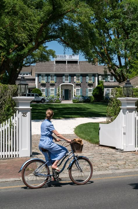 New England Summer Aesthetic, Sailor Aesthetic, Nantucket Aesthetic, Nantucket Hotels, Brant Point Lighthouse, Country Club Aesthetic, Stacie Flinner, Future Mansion, Hamptons Cottage