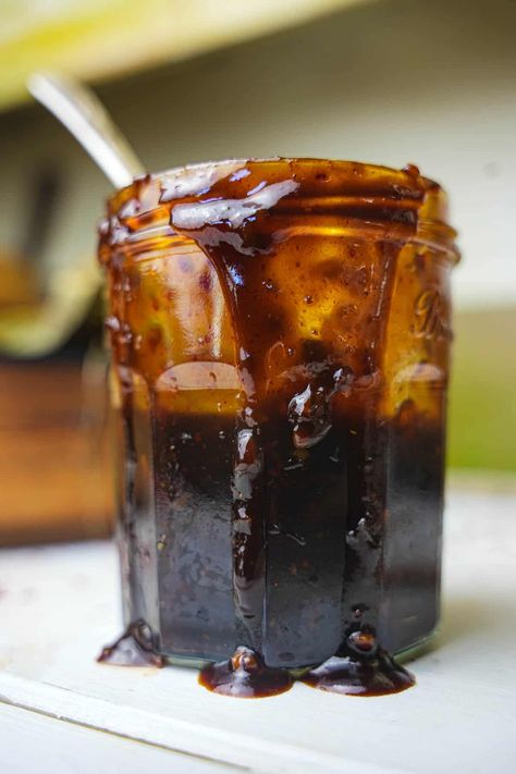 Korean BBQ Sauce (Gochujang Barbecue Marinade) Korean Bbq Sauce Recipe, Barbecue Marinade, Thai Tea Recipes, Korean Chili Flakes, Bulgogi Sauce, Korean Bbq Sauce, Korean Barbecue, Kimchi Fried Rice, Bbq Sauce Recipe