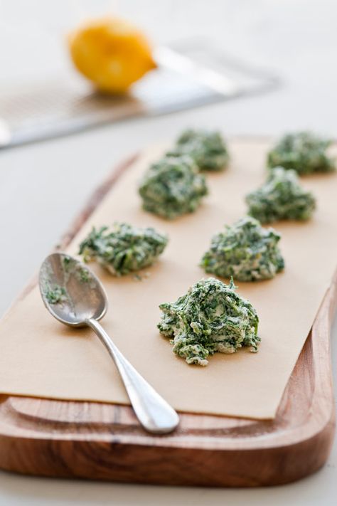 The spinach filling is really good. Spinach and Ricotta Ravioli Cook Fresh Spinach, Spinach And Ricotta Ravioli, Ravioli Filling, Spinach Ravioli, Ricotta Ravioli, Spinach And Ricotta, Ravioli Recipe, Spinach Ricotta, I Still Remember