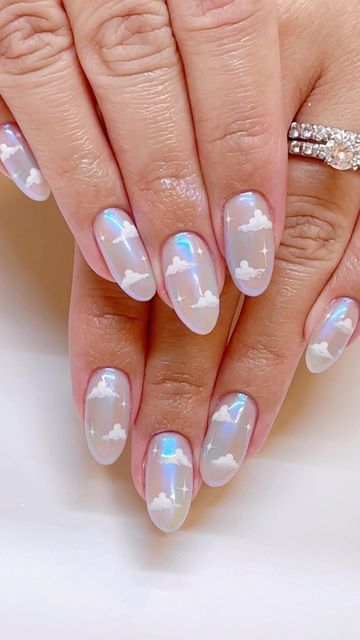 Pretty Nail Inspiration, Clouds Aesthetic Nails, Cloud 9 Nail Design, Chrome Cloud Nails, Blue Art Nails, Chrome Designs Nails, Clouds And Stars Nails, Cloud Gel Nails, Cloudy Nail Design