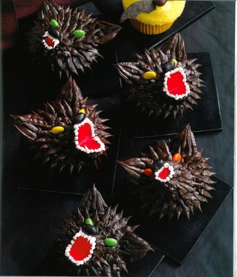 Some posts on this site contain an affiliate link. Clicking on an affiliate link does not increase the cost of the product… Werewolf Cupcakes, Werewolf Party, Twilight Birthday, Fun Wedding Themes, Twilight Party, Cupcakes Halloween, Candy Eyeballs, Dark Chocolate Fudge, Chocolate Fudge Frosting