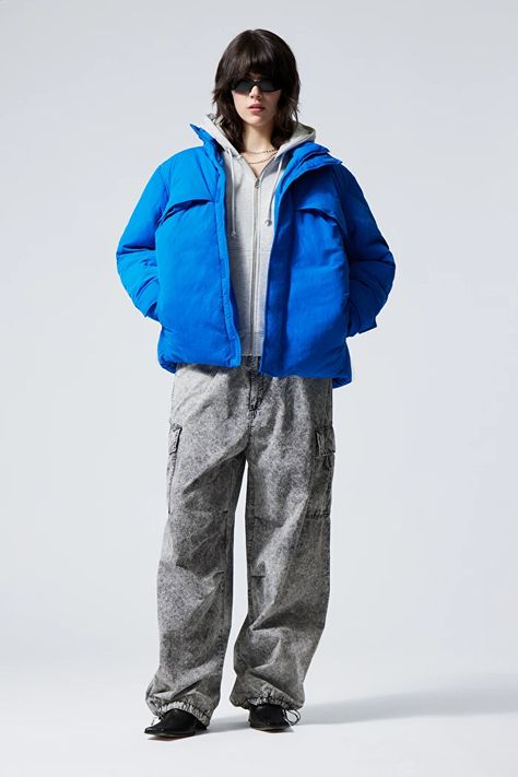 Windy Jacket - Bright Blue - Weekday GB Wind Jacket Outfit, Fits Aesthetics, 2024 Streetwear, Swedish Street Style, Autumn Fits, Wind Jacket, Youth Culture, Women's Jackets, Blue Jacket