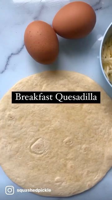 Breakfast Ideas With Corn Tortillas, Egg And Tortilla Skillet, Egg Tortilla Hack, Eggs Quesadilla, Tortilla Filling Ideas, Breakfast Ideas Tortilla, Tortilla And Eggs, Tortilla Egg Breakfast, Egg Tortilla Breakfast