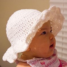 I made a sun hat for my daughter. I think it turned out pretty good! #baby #crochet #ravelry Crochet Baby Sun Hat Free Pattern, Crochet Baby Sun Hat, Kids Cardigan Crochet, Newborn Sun Hat, Sunhat Pattern, Premie Baby, Baby Summer Hat, Crochet Summer Hats, Crochet Sun Hat