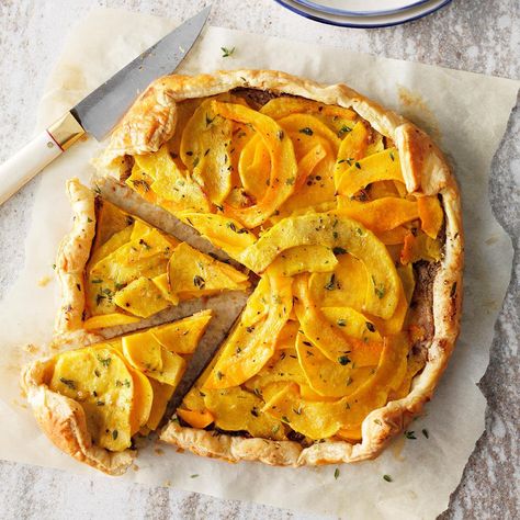 Rustic Squash Tarts Squash Custard, Vegetarian Thanksgiving Main Dish, Best Butternut Squash Recipe, Butternut Squash Cinnamon, Thanksgiving Mains, Stuffed Squash, Veg Recipe, Baked Butternut Squash, Thanksgiving 2022