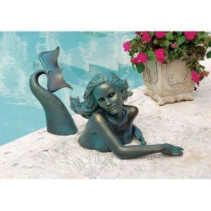 Design Toscano Meara The Mermaid Swimmer Statue Pool Pond, Mermaid Sculpture, Sea Siren, Mermaid Statues, Outdoor Garden Statues, Statue Art, Mermaid Decor, Lawn Ornaments, Pool Decor